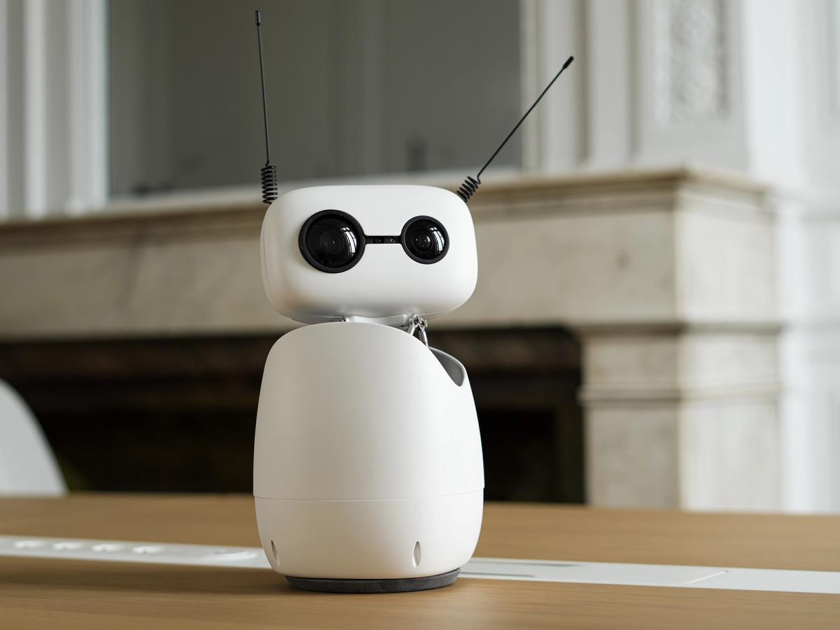 Reachy Mini robot standing on a desk